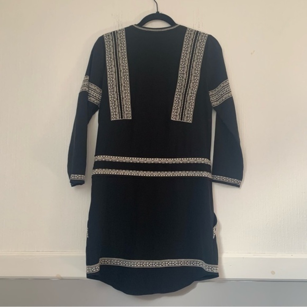 Black and White Embroidered Dress - Picture 6 of 8